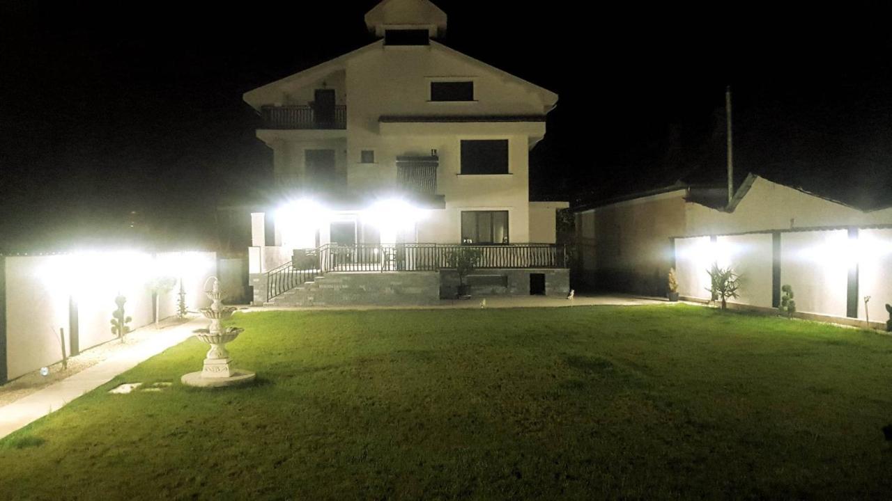 Casa Leahu Bed & Breakfast Baile 1 Mai Dış mekan fotoğraf