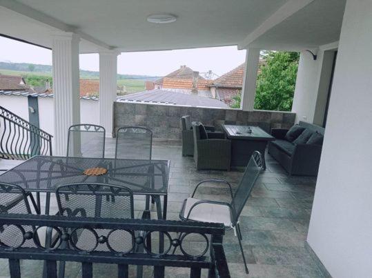 Casa Leahu Bed & Breakfast Baile 1 Mai Dış mekan fotoğraf